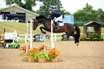 Mollie Smith takes the Nupafeed Supplements Senior Discovery Second Round at Hartpury University Show